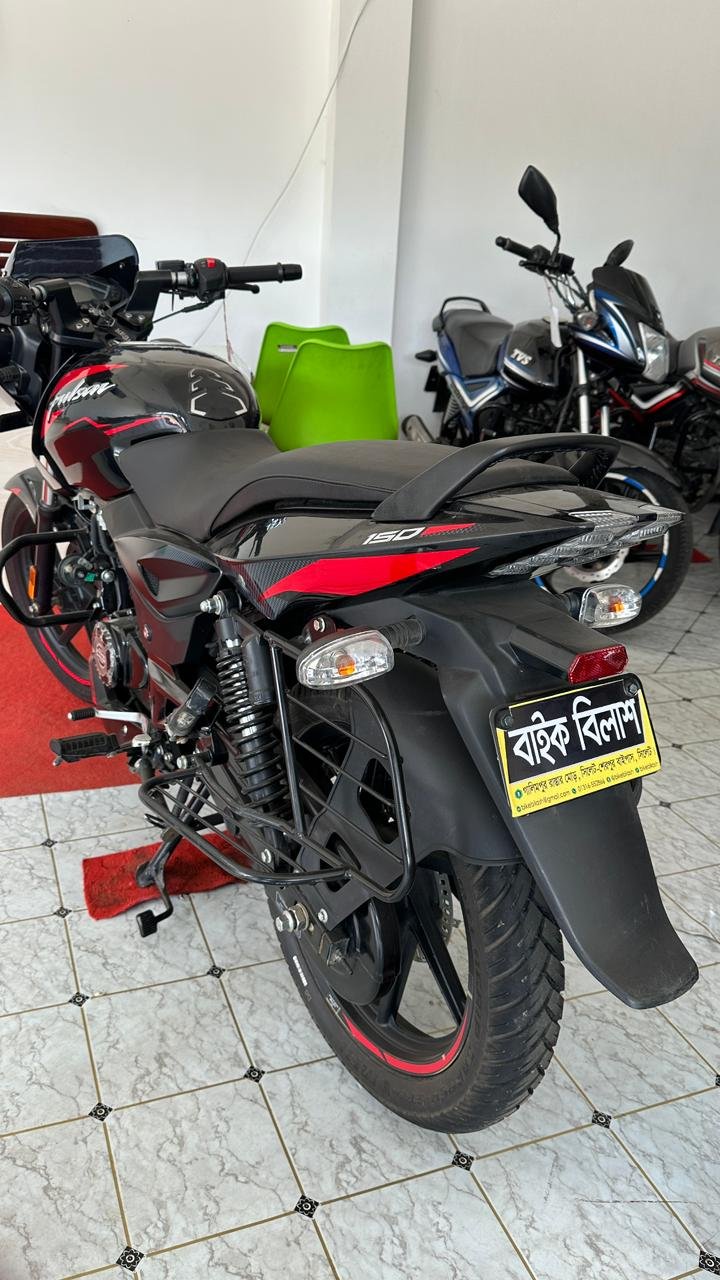 BAJAJ BAJAJ PULSAR SD ABS
