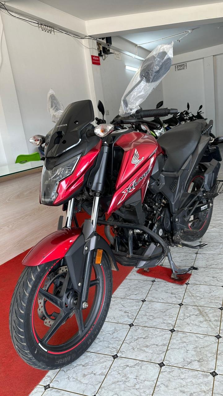 HONDA HONDA X-BLADE DD FI ABS (2023)